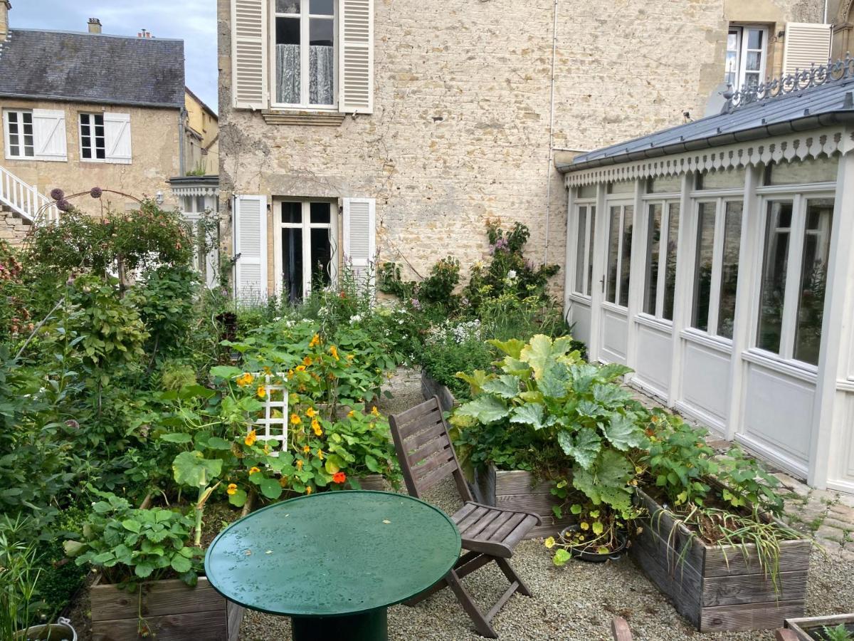 Le Clos De L'Eglise Arromanches-les-Bains Exteriér fotografie